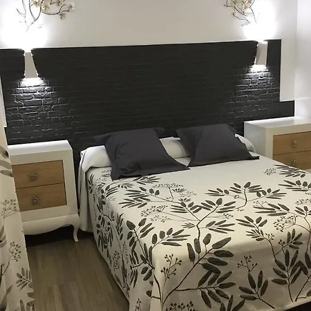 Mirasierra Plaza *